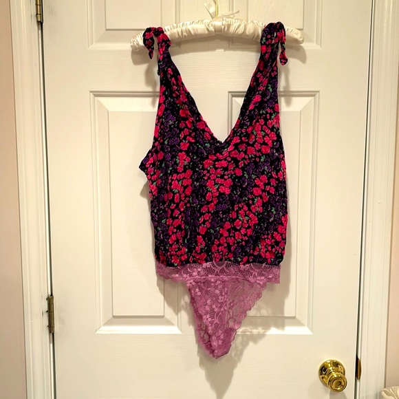 FREE PEOPLE Bare it all bodysuit - Picture 2 of 10